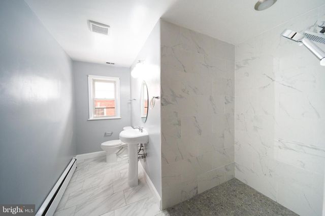 8020 EASTERN AVE NW, Washington, DC 20012