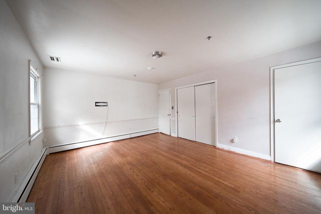 8020 EASTERN AVE NW, Washington, DC 20012