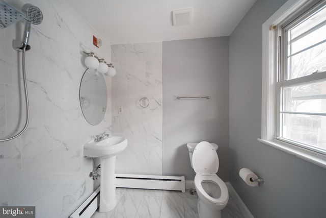 8020 EASTERN AVE NW, Washington, DC 20012