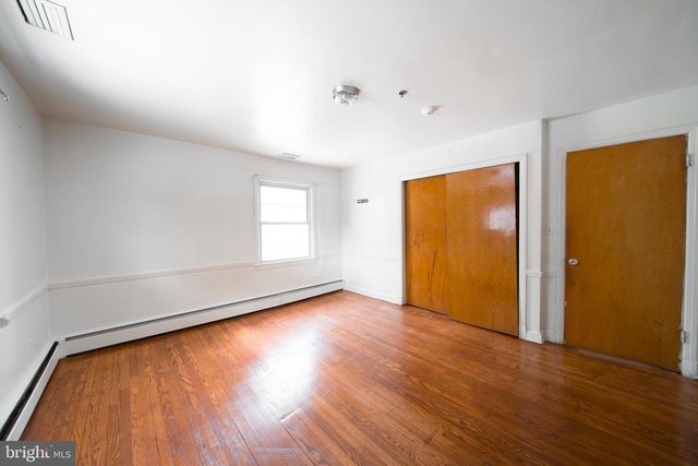 8020 EASTERN AVE NW, Washington, DC 20012