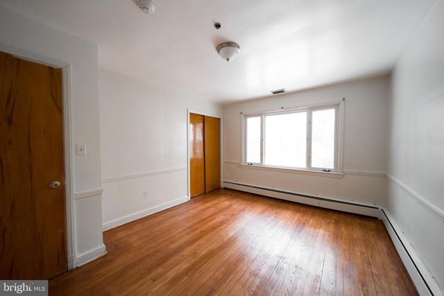 8020 EASTERN AVE NW, Washington, DC 20012