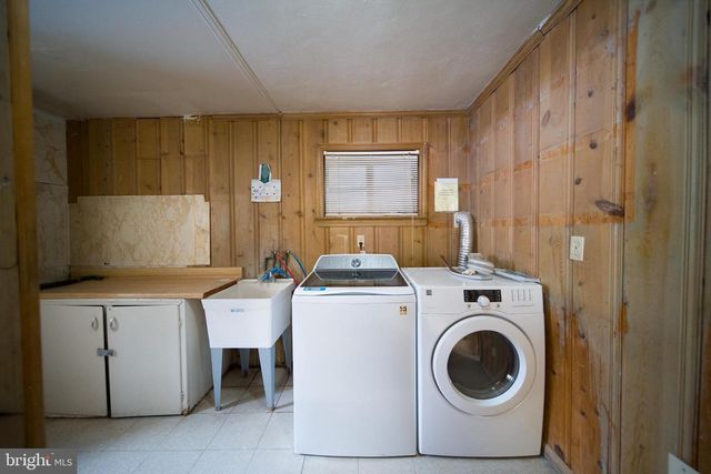 8020 EASTERN AVE NW, Washington, DC 20012