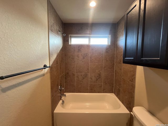 6418 LUGLIO LN, San Antonio, TX 78233