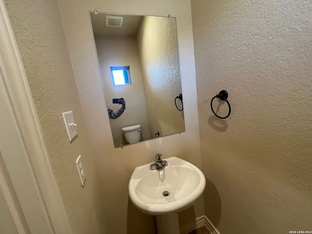 6418 LUGLIO LN, San Antonio, TX 78233