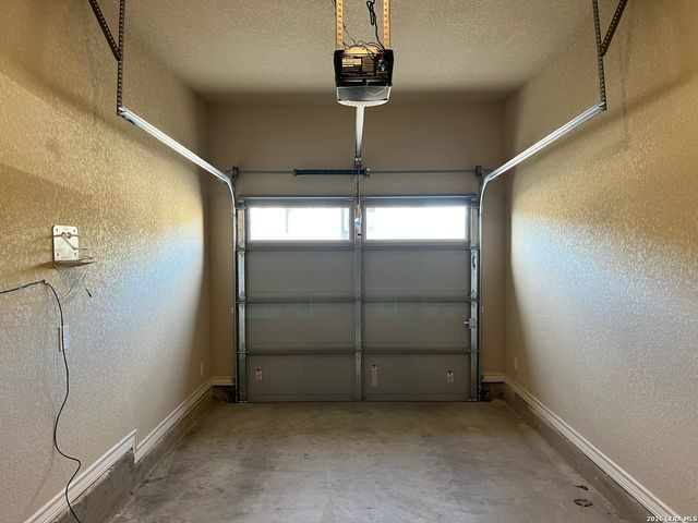 6418 LUGLIO LN, San Antonio, TX 78233
