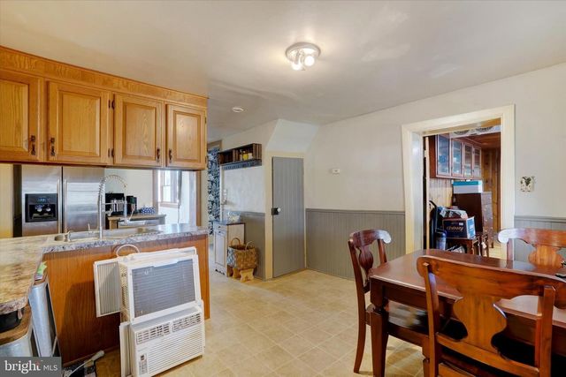 5270 PINE HILL RD, Dover, PA 17315