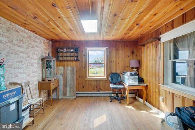 5270 PINE HILL RD, Dover, PA 17315