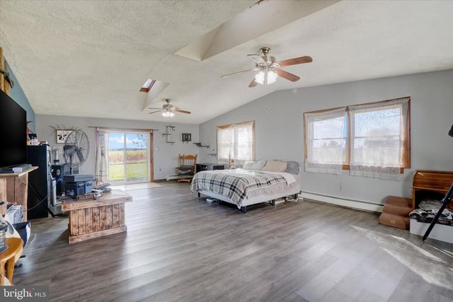 5270 PINE HILL RD, Dover, PA 17315