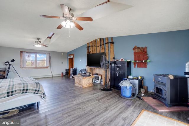 5270 PINE HILL RD, Dover, PA 17315