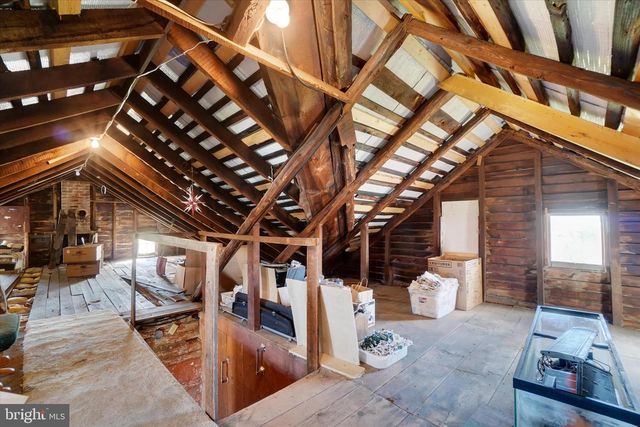 5270 PINE HILL RD, Dover, PA 17315