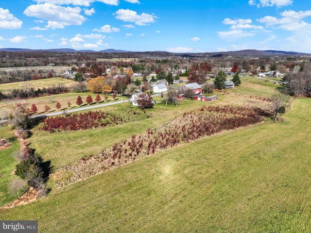 5270 PINE HILL RD, Dover, PA 17315