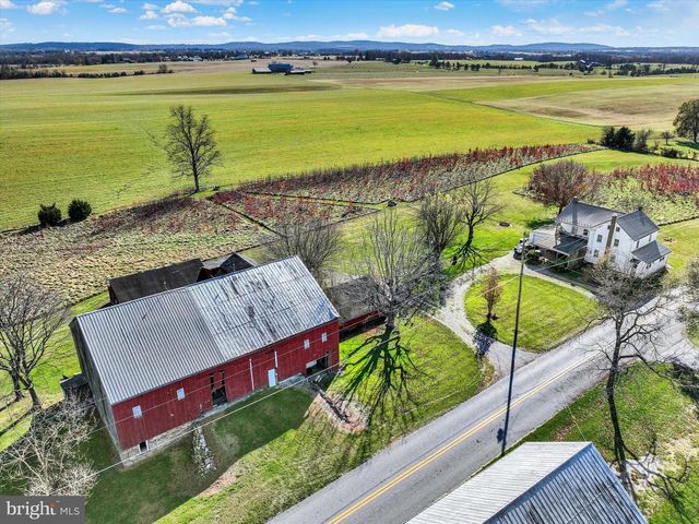 5270 PINE HILL RD, Dover, PA 17315