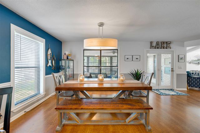 536 Wildewood DR, Chandler, TX 75758