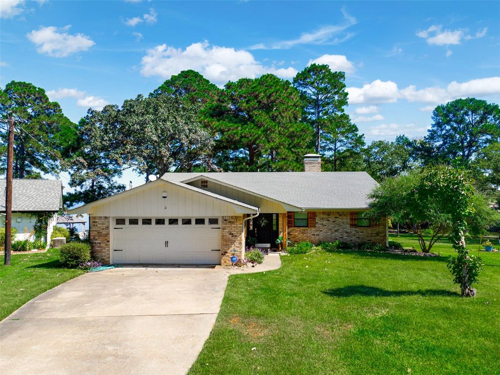 536 Wildewood DR, Chandler, TX 75758