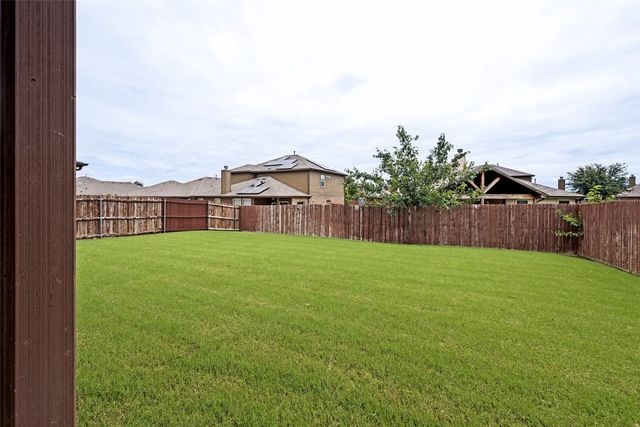 6916 Cloudcroft Lane, Fort Worth, TX 76131