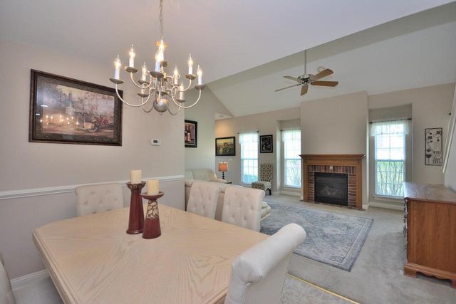 1530 Roxbury WAY, Waukesha, WI 53186