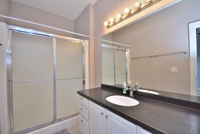 1530 Roxbury WAY, Waukesha, WI 53186