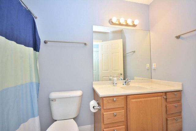 1530 Roxbury WAY, Waukesha, WI 53186
