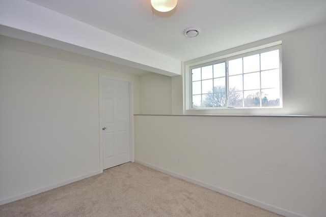 1530 Roxbury WAY, Waukesha, WI 53186