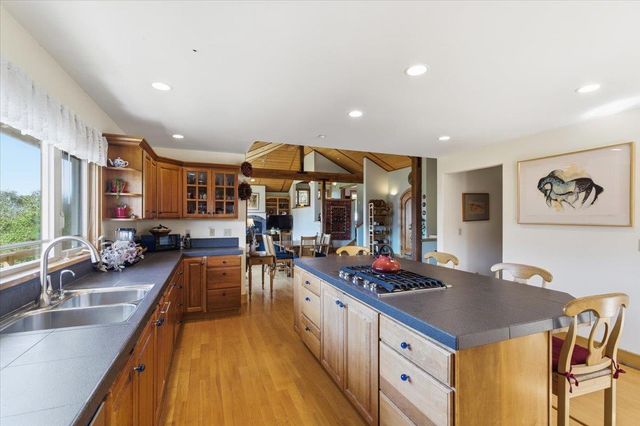 1175 Eagle Hill Road, Royal Oaks, CA 95076