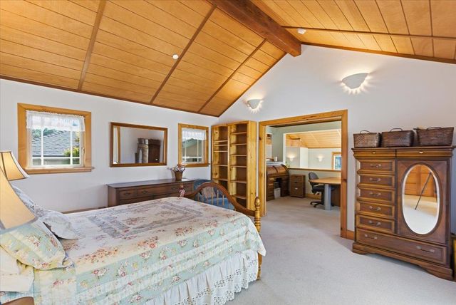 1175 Eagle Hill Road, Royal Oaks, CA 95076