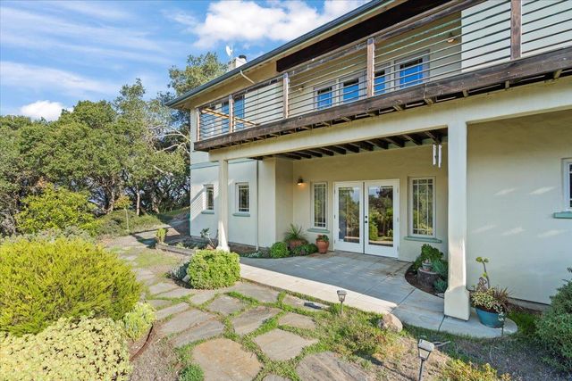 1175 Eagle Hill Road, Royal Oaks, CA 95076