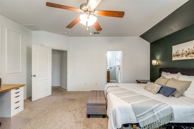 1109 Crest Meadow Drive, Fort Worth, TX 76052