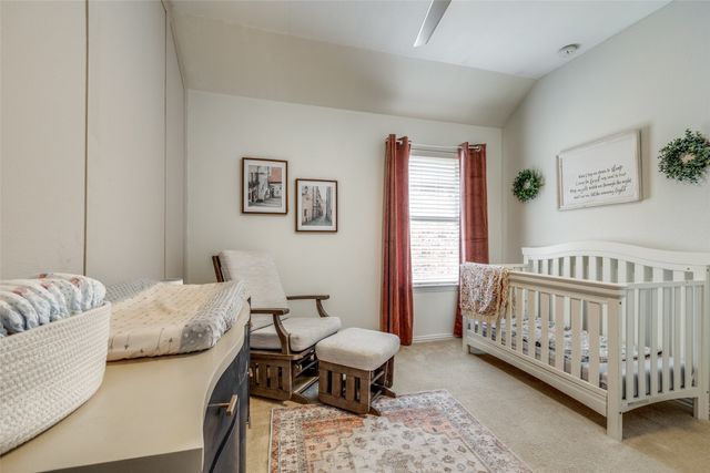 1109 Crest Meadow Drive, Fort Worth, TX 76052