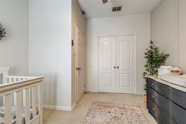 1109 Crest Meadow Drive, Fort Worth, TX 76052
