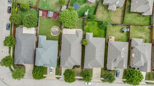 1109 Crest Meadow Drive, Fort Worth, TX 76052