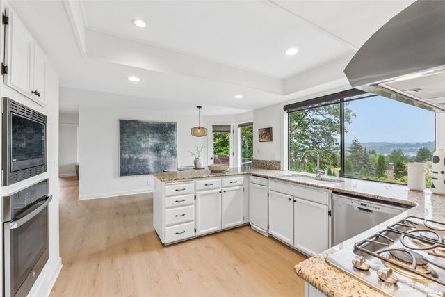 4518 164th Court NE, Redmond, WA 98052