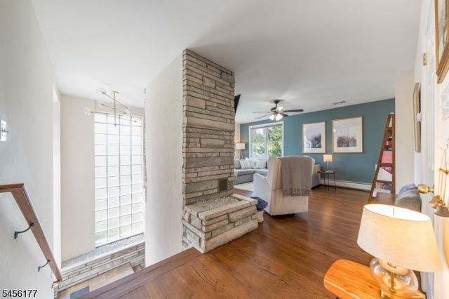 27 Dalewood Rd, Wayne Twp., NJ 07470