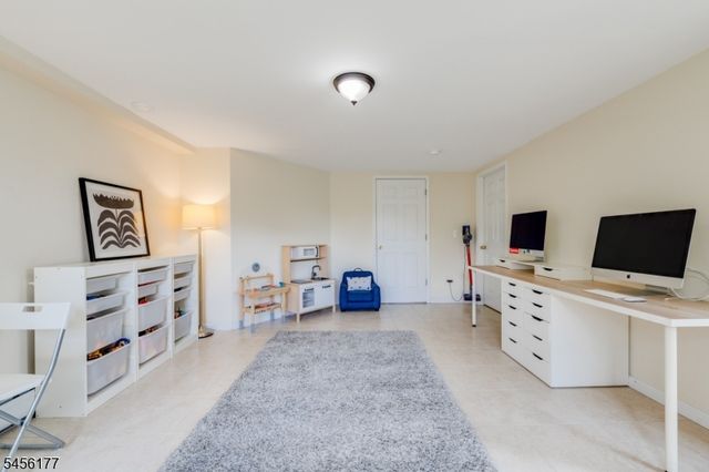 27 Dalewood Rd, Wayne Twp., NJ 07470