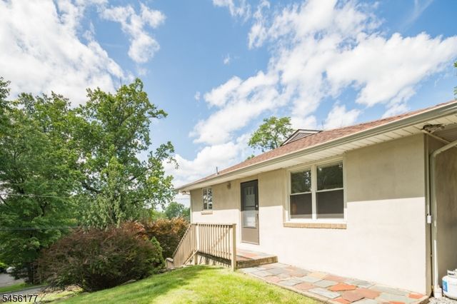 27 Dalewood Rd, Wayne Twp., NJ 07470