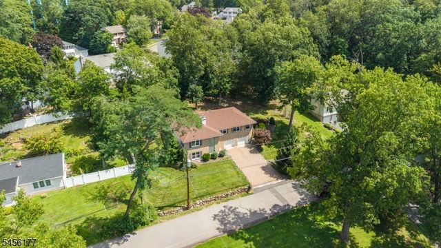 27 Dalewood Rd, Wayne Twp., NJ 07470