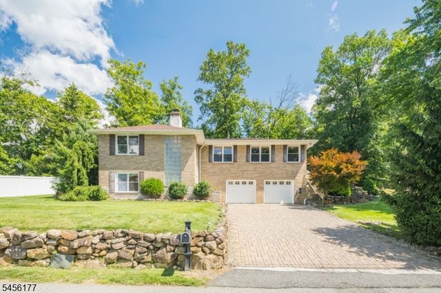 27 Dalewood Rd, Wayne Twp., NJ 07470