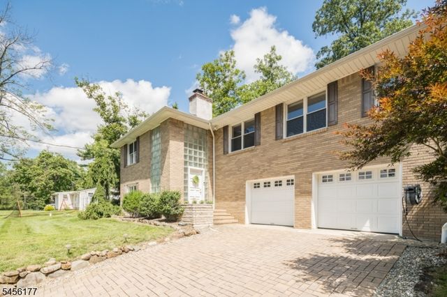 27 Dalewood Rd, Wayne Twp., NJ 07470