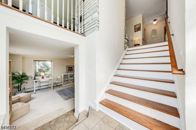 27 Dalewood Rd, Wayne Twp., NJ 07470