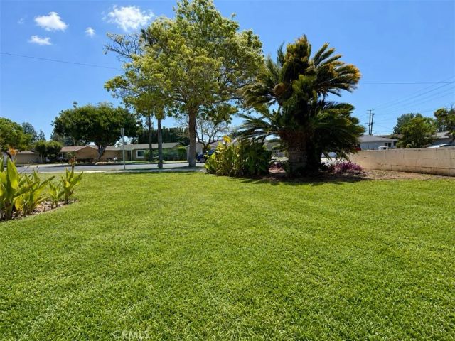 2209 Grovemont, Santa Ana, CA 92705