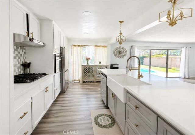 2209 Grovemont, Santa Ana, CA 92705