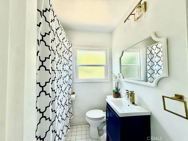 2209 Grovemont, Santa Ana, CA 92705