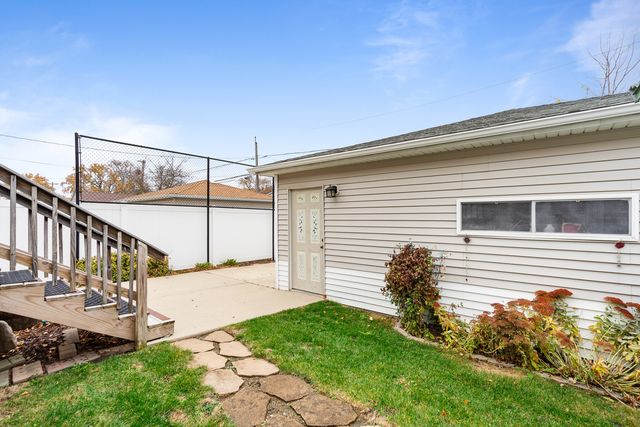 11305 S Central Park Avenue, Chicago, IL 60655