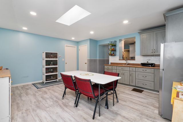 11305 S Central Park Avenue, Chicago, IL 60655