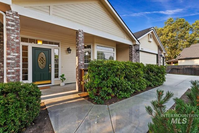 2321 E Brigantine, Eagle, ID 83616