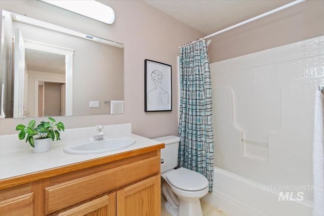 2321 E Brigantine, Eagle, ID 83616