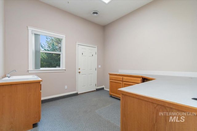 2321 E Brigantine, Eagle, ID 83616