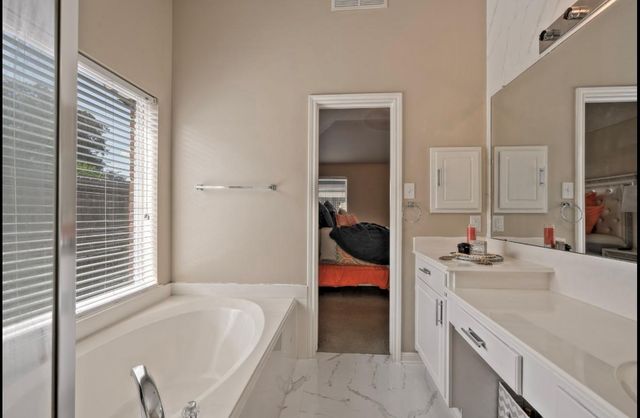 10735 Sunswept Fields Lane, Houston, TX 77064