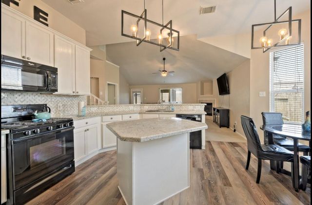 10735 Sunswept Fields Lane, Houston, TX 77064