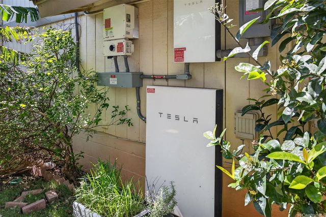 829 Kealahou Street, Honolulu, HI 96825