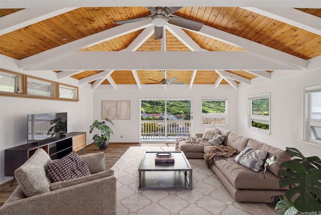 829 Kealahou Street, Honolulu, HI 96825